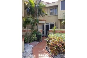 7886 NW 7th Ct, Plantation, FL 33324, Sold 08/27/20