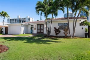 2212 NE 32nd Ave, Fort Lauderdale, FL 33305, Sold 04/27/20