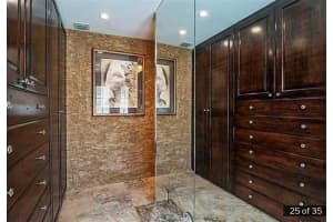 2433 NE 22nd Terrace, Fort Lauderdale, FL 33305, Sold 06/24/20