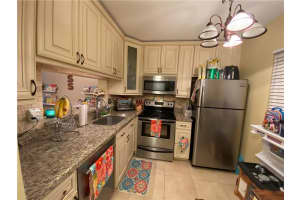 5560 Lakeside Dr, Margate, FL 33063, Sold 05/22/20