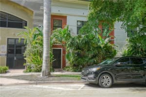 888 Douglas Rd, Coral Gables, FL 33134, Sold 10/09/20