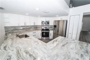 5800 NW 63rd Pl, Parkland, FL 33067, Sold 06/03/20