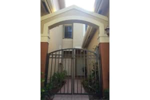 3953 Orange Tree Ln, Weston, FL 33332, Sold 04/17/20