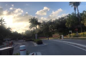 3953 Orange Tree Ln, Weston, FL 33332, Sold 04/17/20