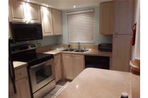 810 SE 7th St, Deerfield Beach, FL 33441, Sold 09/29/20