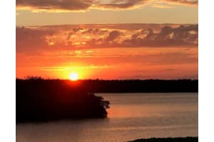 3223 S Lakeview Cir, Fort Pierce, FL 34949, Sold 07/23/20