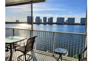 Le Laurier, 17800 N Bay Rd, Sunny Isles Beach, FL 33160, Sold 01/29/21