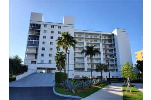 Le Laurier, 17800 N Bay Rd, Sunny Isles Beach, FL 33160, Sold 01/29/21