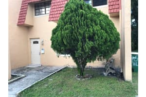 45 Pleasant Hill Ln, Tamarac, FL 33319, Sold 08/17/20