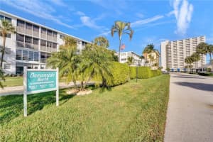 3211 NE 8th St, Pompano Beach, FL 33062, Sold 04/07/20
