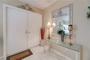 10701 NW 81st St, Tamarac, FL 33321, Sold 07/28/20