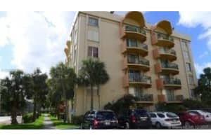 9320 Fontainebleau Blvd, Miami, FL 33172, Sold 09/17/20