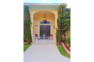 5973 SW 54th Ct, Davie, FL 33314, Sold 07/22/20