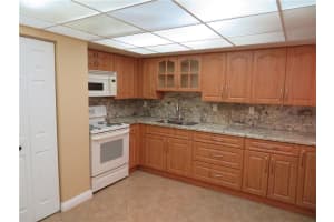 547 NW 98th Ave, Plantation, FL 33324, Sold 03/30/20