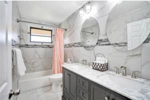 10021 SW 14th St, Pembroke Pines, FL 33025, Sold 04/08/20