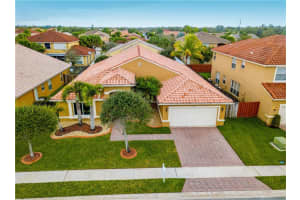 1075 SW 191st Ln, Pembroke Pines, FL 33029, Sold 07/10/20