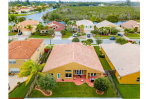 1075 SW 191st Ln, Pembroke Pines, FL 33029, Sold 07/10/20