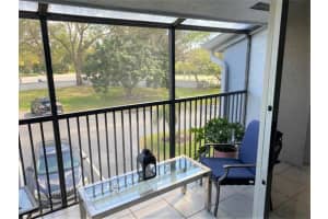 2713 S Oakland Forest Dr, Oakland Park, FL 33309, Sold 06/26/20