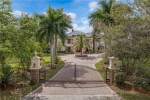 9106 NW 66th Ln, Parkland, FL 33067, Sold 08/07/20