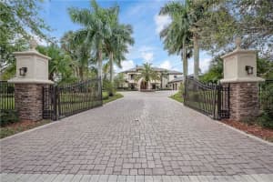 9106 NW 66th Ln, Parkland, FL 33067, Sold 08/07/20