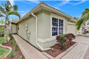 11630 NW 54th St, Coral Springs, FL 33076, Sold 04/13/20