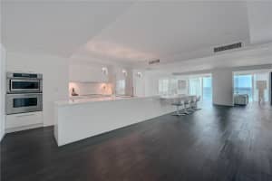 1200 Holiday Dr, Fort Lauderdale, FL 33316, Sold 06/01/21