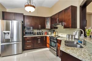 5220 NW 184th Ln, Miami Gardens, FL 33055, Sold 06/30/20