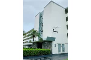 500 NE 14th Ave, Hallandale Beach, FL 33009, Sold 10/21/20