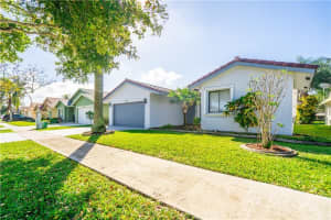 10140 SW 17th Ct, Davie, FL 33324, Sold 06/26/20