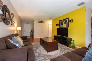 6600 NW 38th Dr, Lauderhill, FL 33319, Sold 04/28/20