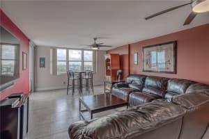3015 N Ocean Blvd #8j, Fort Lauderdale, FL 33308, Sold 07/06/20