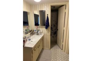 501 SE 8th St, Deerfield Beach, FL 33441, Sold 04/08/20