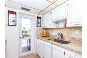 2701 N Ocean Blvd #2e, Fort Lauderdale, FL 33308, Sold 10/30/20