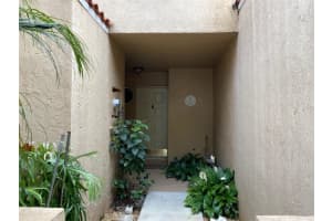 624 N University Dr, Plantation, FL 33324, Sold 08/05/20