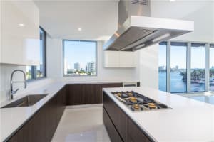 435 Bayshore Dr, Fort Lauderdale, FL 33304, Sold 03/16/20
