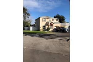 4200 SW 72nd Way, Davie, FL 33314, Sold 10/09/20