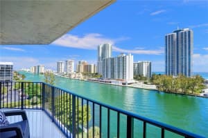 600 Parkview Dr, Hallandale Beach, FL 33009, Sold 08/25/20