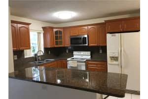 8422 SW 44th Pl, Davie, FL 33328, Sold 05/08/20