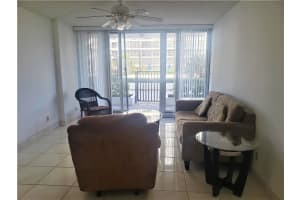 525 N Ocean Blvd, Pompano Beach, FL 33062, Sold 11/09/20