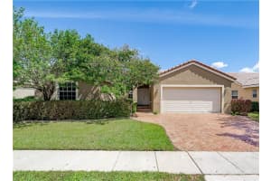 405 SW 198th Terrace, Pembroke Pines, FL 33029, Sold 04/30/20