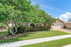 405 SW 198th Terrace, Pembroke Pines, FL 33029, Sold 04/30/20