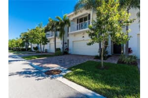 1056 Piccadilly St, Palm Beach Gardens, FL 33418, Sold 04/08/20