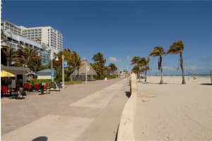 322 Buchanan St APT 807, Hollywood, FL 33019, Sold 08/31/20