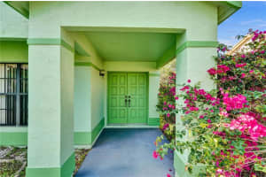 10610 NW 70th St, Tamarac, FL 33321, Sold 09/14/20