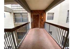 511 Ives Dairy Rd, Miami, FL 33179, Sold 06/02/20