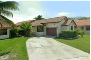 641 SW 113th Terrace, Pembroke Pines, FL 33025, Sold 04/27/20