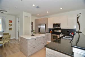 2257 NE 9th Ave, Wilton Manors, FL 33305, Sold 09/15/20