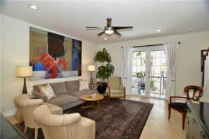 2257 NE 9th Ave, Wilton Manors, FL 33305, Sold 09/15/20