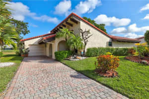 8144 Pine Cir, Tamarac, FL 33321, Sold 06/05/20