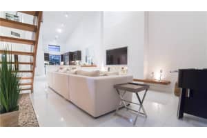 2800 S Oakland Forest Dr, Oakland Park, FL 33309, Sold 07/23/20